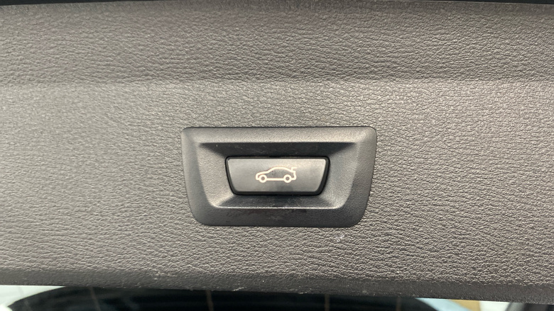 BMW X1 sDrive 20i M Sport 5dr Step Auto Petrol Estate